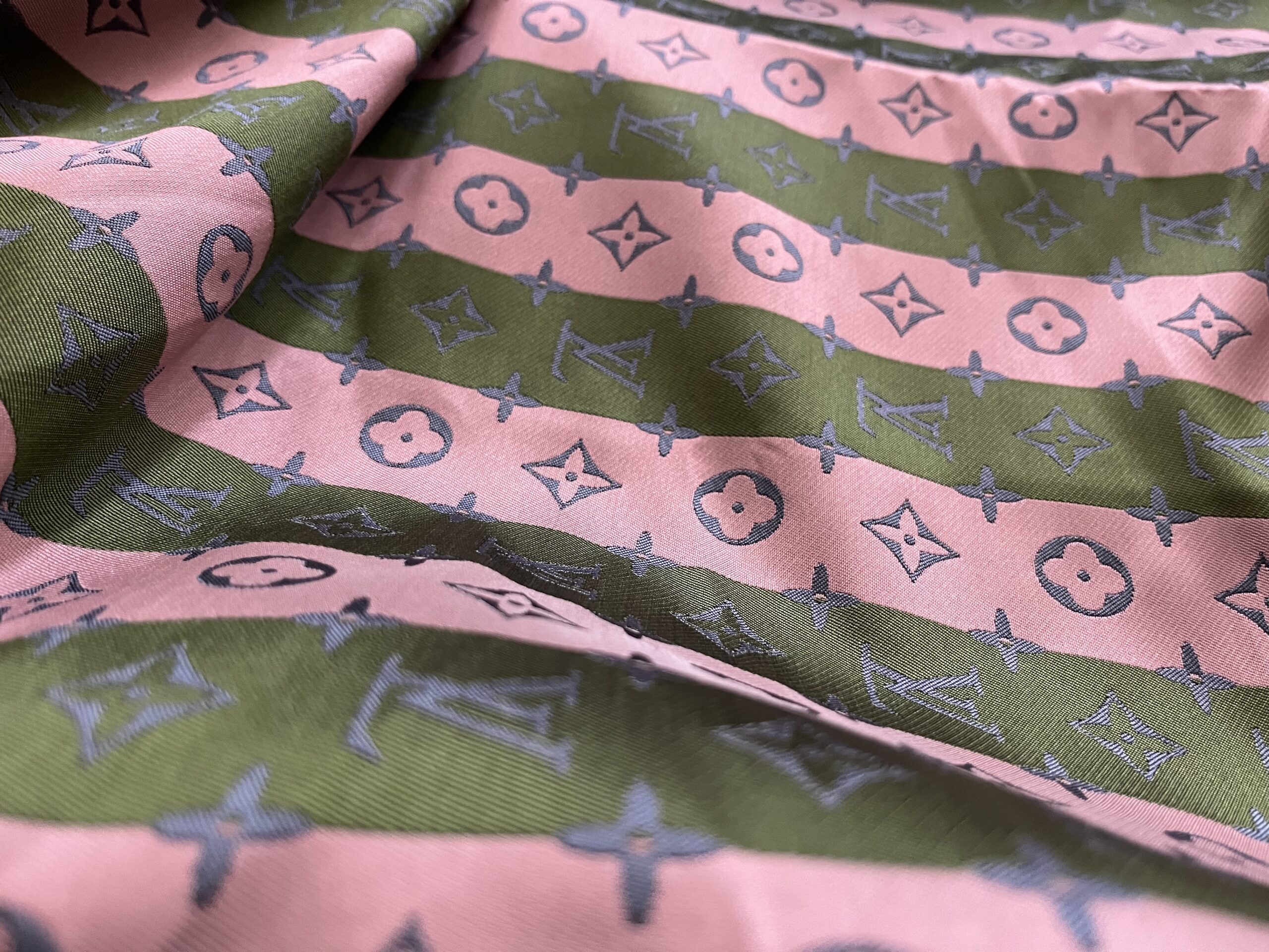 Soft L Jacquard Monogram Designer V Fabric pink with blue/Jacket Jacquard  Fabric/Jacquard Couture Fabric